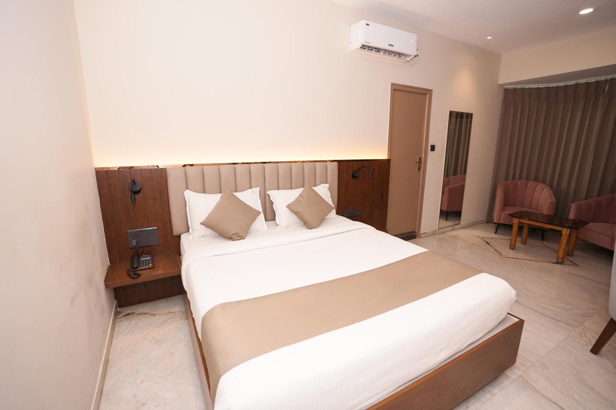 Vaishnavi Residency Otel Bangalore Dış mekan fotoğraf
