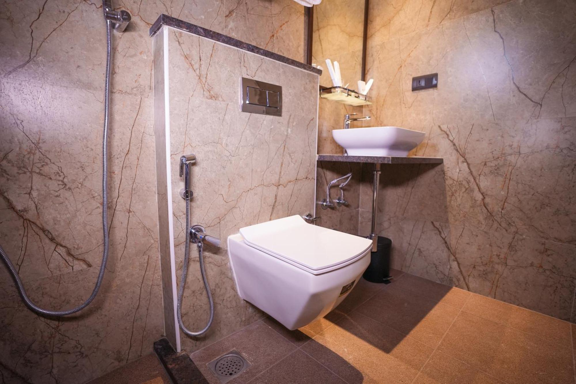 Vaishnavi Residency Otel Bangalore Dış mekan fotoğraf